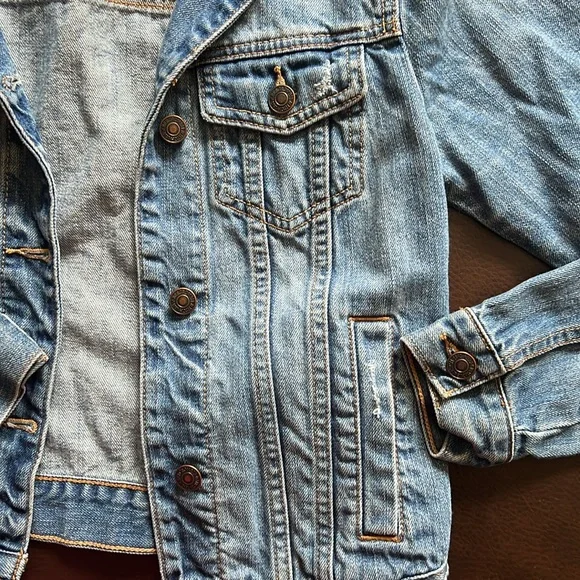 Women’s Abercrombie denim jacket, Size XS - Picture 4 of 6